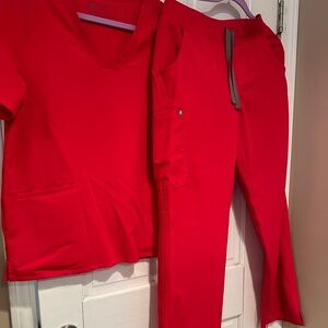 🔥 Color Alert! Figs set, Pop Red